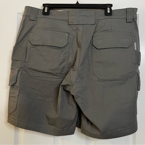 Men's DuluthFlex Fire Hose Cargo Shorts, , 38, NWOT - Picture 2 of 6